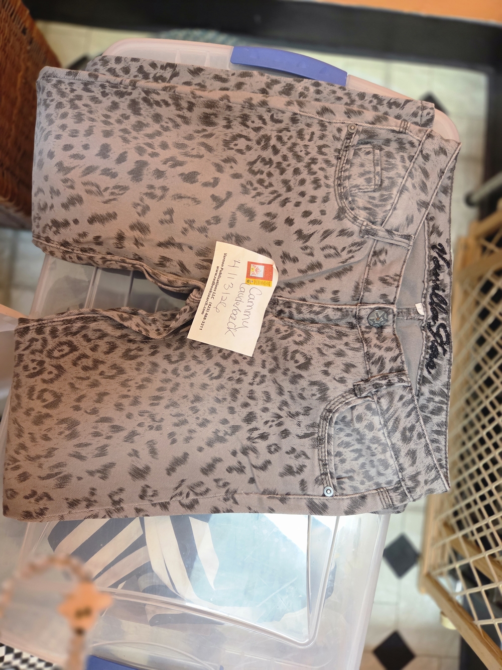 Vanilla star gray leopard skinny jeans